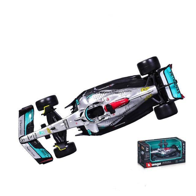 Standard 1:43 2022 F1 Mercedes Lewis Hamilton Collector's Piece