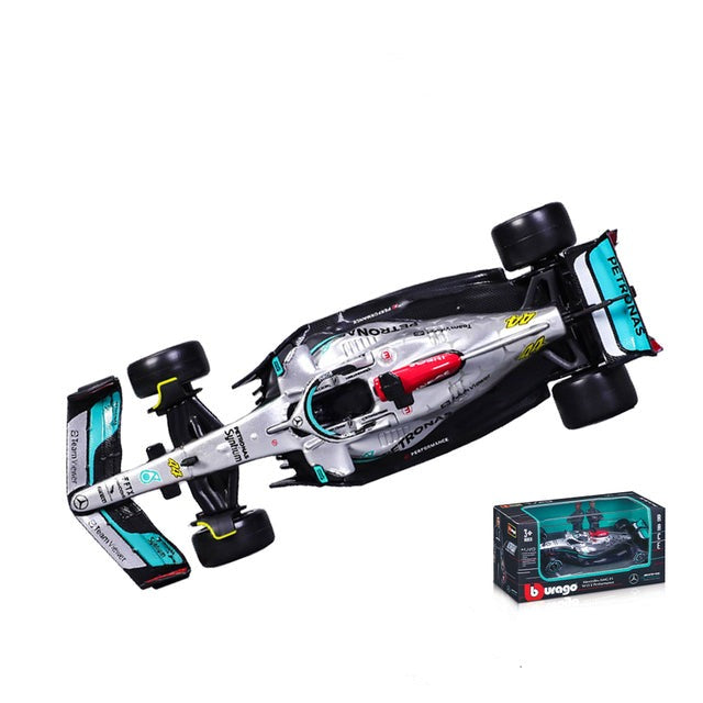 Standard 1:43 2022 F1 Mercedes Lewis Hamilton Collector's Piece - Miniature Motorworld