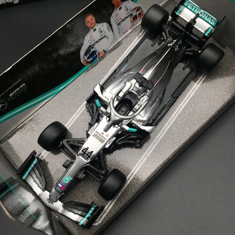 Standard 1:43 2021 F1 Mercedes Lewis Hamilton Collector's Piece - Miniature Motorworld
