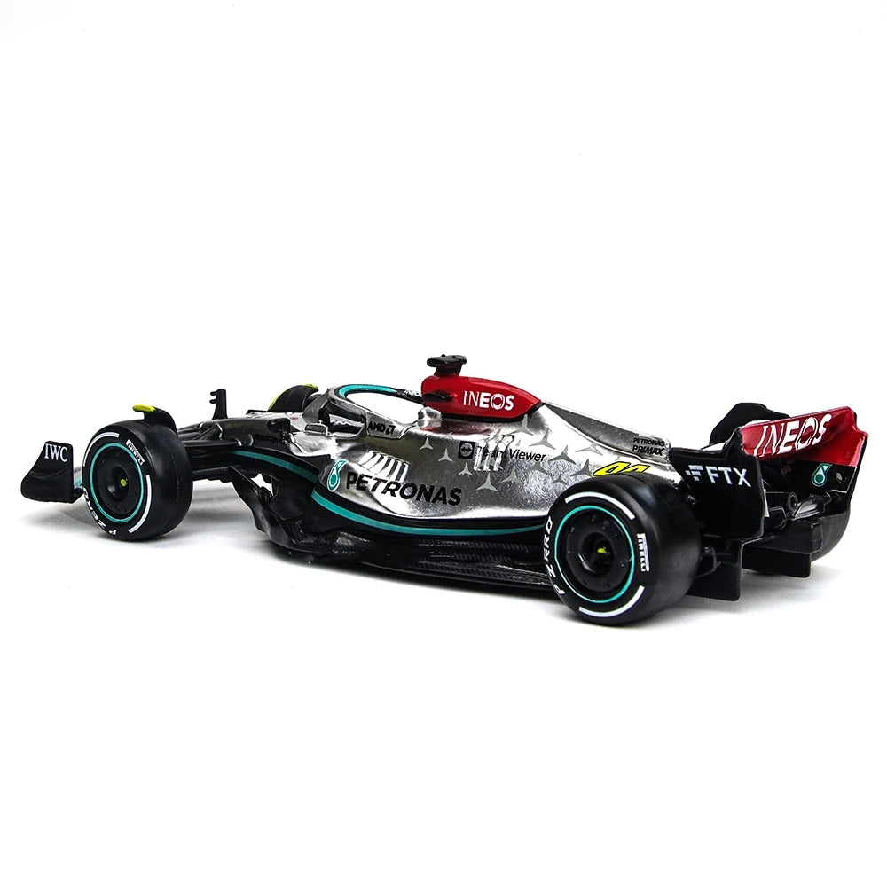 Standard 1:43 2022 F1 Mercedes Lewis Hamilton Collector's Piece - Miniature Motorworld