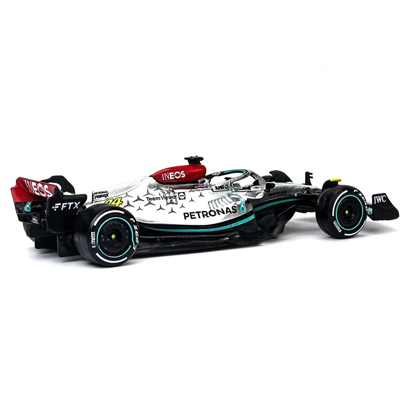 Standard 1:43 2022 F1 Mercedes Lewis Hamilton Collector's Piece - Miniature Motorworld