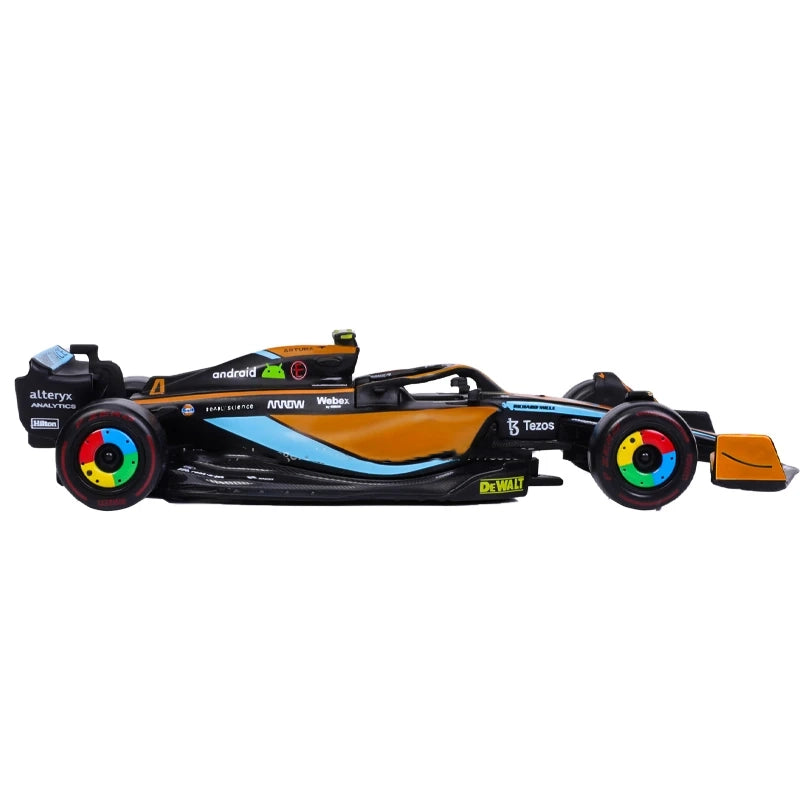 Standard 1:43 2022 F1 McLaren Lando Norris Collector's Piece - Miniature Motorworld
