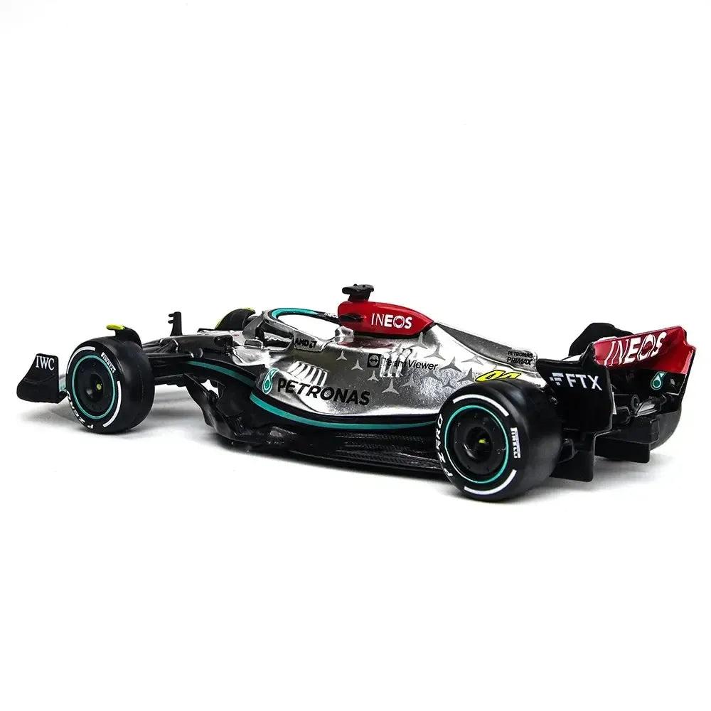 Standard 1:43 2022 F1 Mercedes Lewis Hamilton Collector's Piece